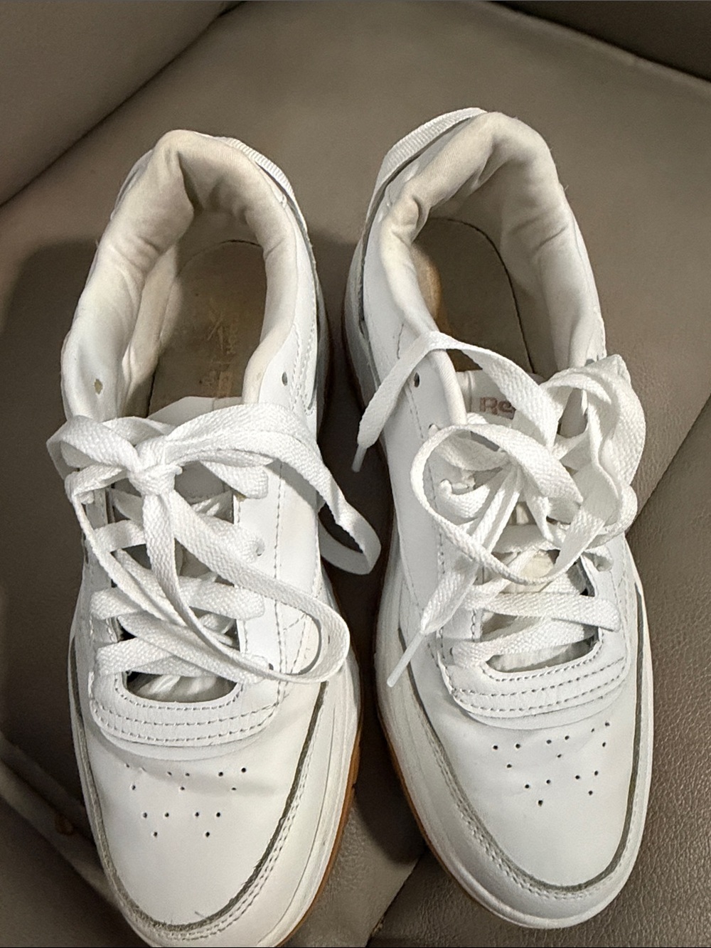 Reebok White Leather Sneakers with Gum Outsole size #7.5 - Picture 6 of 10